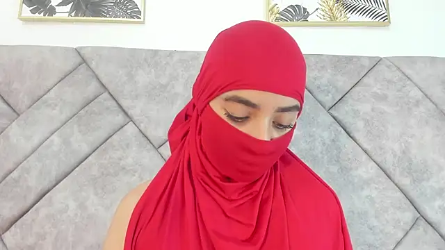 nayiraa  online show from March 2026 06:41:01 PM