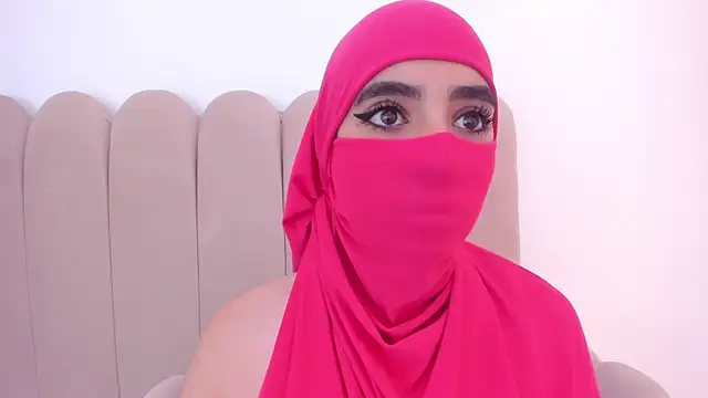 nayiraa  online show from February 2026 06:41:01 PM