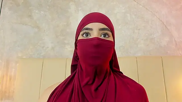 nayiraa  online show from April 2026 11:47:01 AM