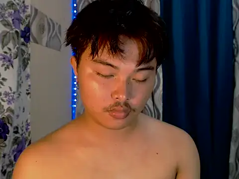 Snapshot of Lustfulljohnx chatting on June 2026 12:44:01 PM Lustfulljohnx online show from June 2026 12:44:01 PM