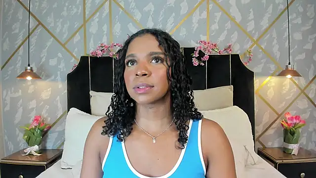 Snapshot of LisaMendez chatting on April 2026 08:48:01 PM LisaMendez online show from April 2026 08:48:01 PM