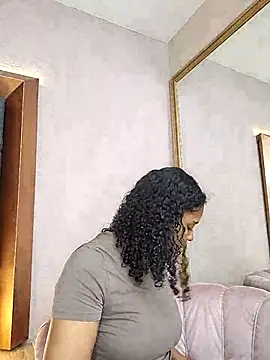 LisaMendez online show from April 2026 03:52:02 AM