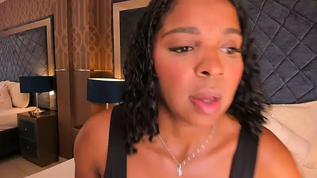LisaMendez online show from June 2026 04:18:01 AM