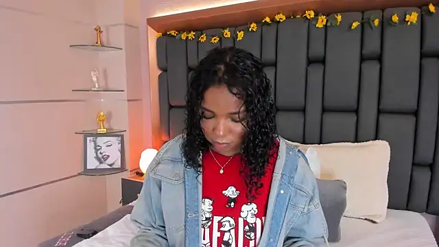 LisaMendez online show from November 2025 03:51:01 AM