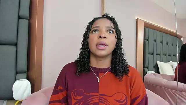 LisaMendez online show from November 2025 03:54:01 AM