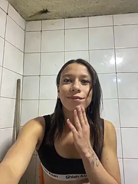 Snapshot of Tania_Gate chatting on May 2026 11:59:02 PM Tania Gate online show from May 2026 11:59:02 PM