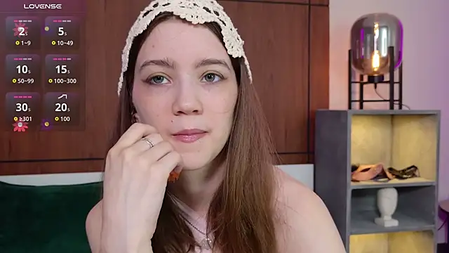 Snapshot of Alison_kisss chatting on July 2026 06:47:01 PM Alison kisss online show from July 2026 06:47:01 PM
