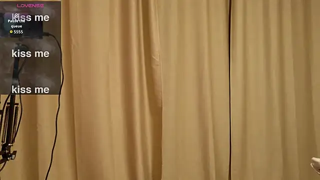 Alison kisss online show from October 2025 09:29:01 AM