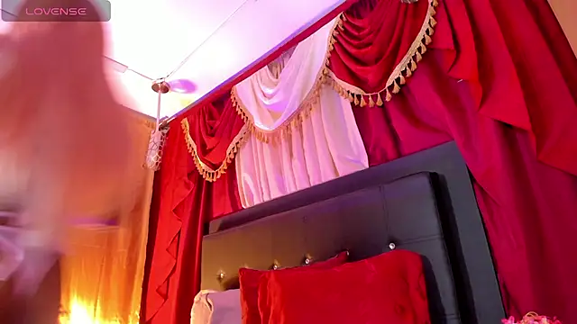 bloom bbc online show from December 2025 01:06:02 PM