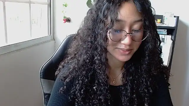 clitia xx online show from February 2026 06:51:02 PM