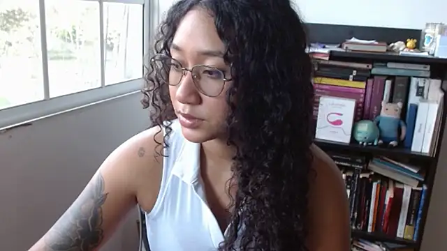 clitia xx online show from February 2026 08:37:01 PM