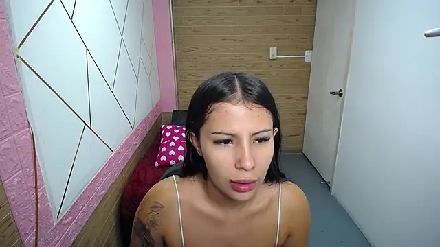 isabella rossee online show from September 2025 07:20:02 PM