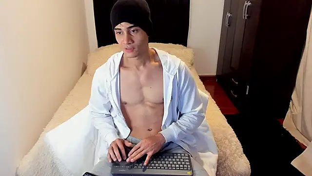 stylish men online show from September 2025 11:05:01 AM