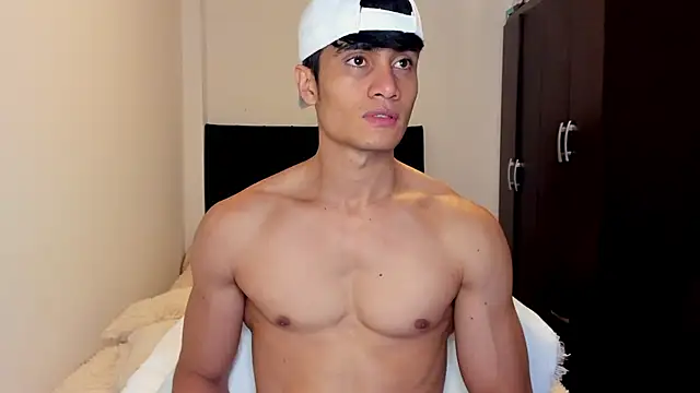 stylish men online show from September 2025 03:51:01 PM