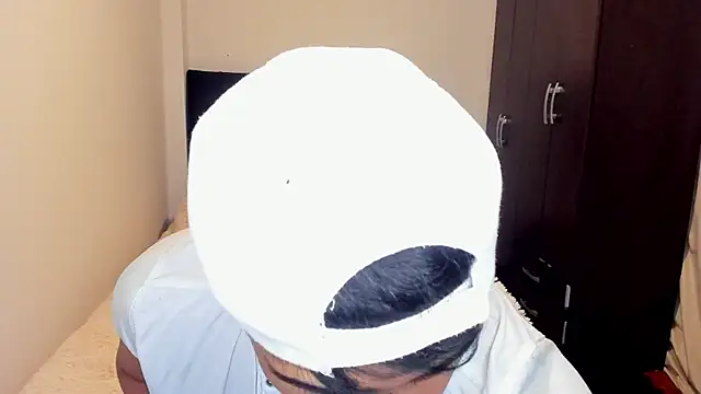 stylish men online show from September 2025 04:33:02 PM