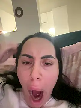 NikolUKx online show from December 2025 07:13:01 PM