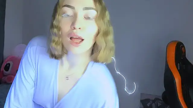 LaraKrein lk online show from February 2026 06:17:01 PM