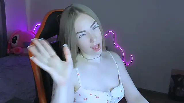 LaraKrein lk online show from March 2026 12:11:01 PM