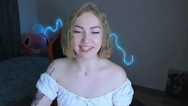 LaraKrein lk online show from March 2026 06:14:01 PM