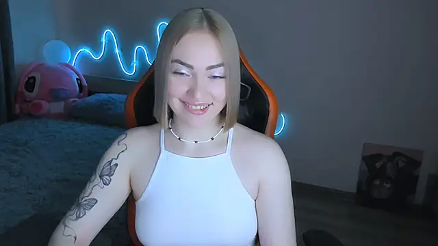 LaraKrein lk online show from March 2026 12:34:01 PM