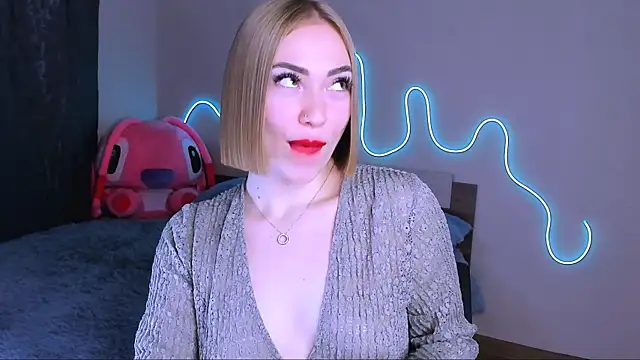 Snapshot of LaraKrein_lk chatting on September 2025 04:52:02 PM LaraKrein lk online show from September 2025 04:52:02 PM