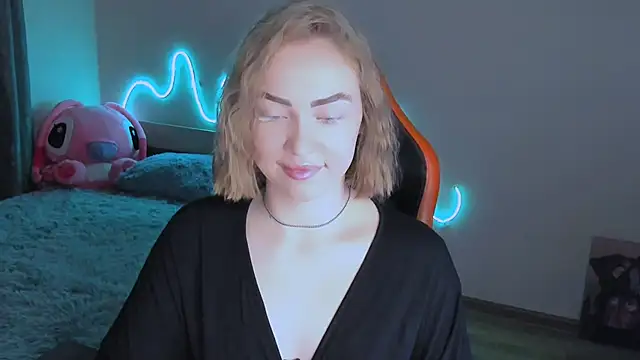 LaraKrein lk online show from March 2026 02:46:01 PM