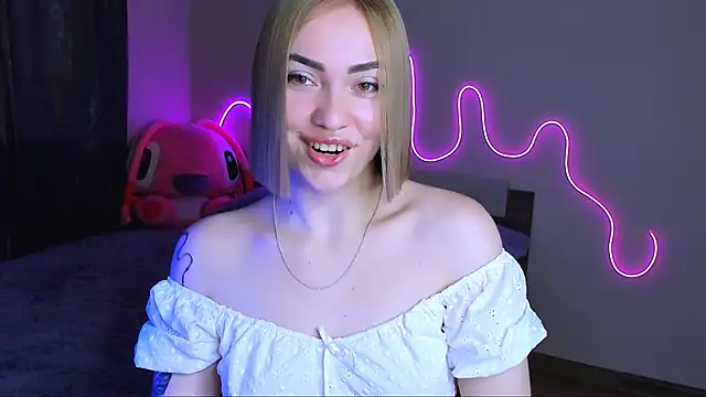 Snapshot of LaraKrein_lk chatting on September 2025 11:17:02 AM LaraKrein lk online show from September 2025 11:17:02 AM