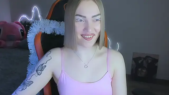 LaraKrein lk online show from December 2025 05:57:05 PM