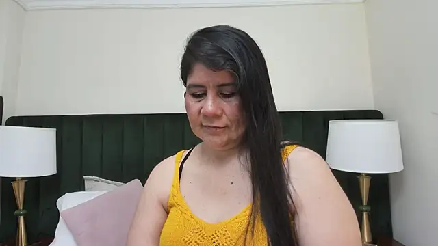 kiraGeiner online show from September 2025 04:57:01 AM