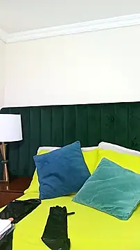 kiraGeiner online show from November 2025 02:37:02 AM