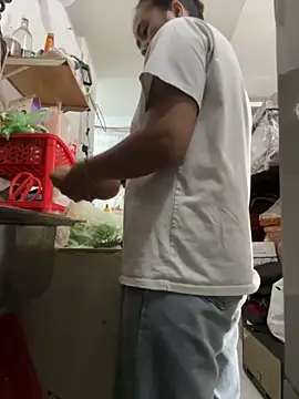 sharon-Hanna online show from October 2025 02:01:02 AM