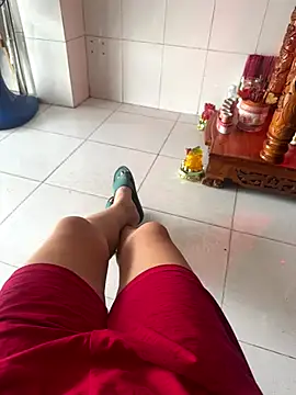 sharon-Hanna online show from November 2025 01:43:02 AM