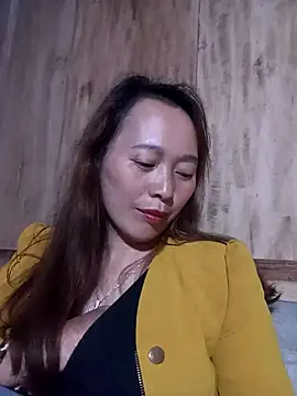 Snapshot of Bianly chatting on December 2025 12:18:02 PM Bianly online show from December 2025 12:18:02 PM