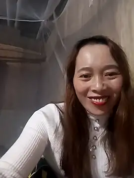 Snapshot of Bianly chatting on November 2025 02:05:02 AM Bianly online show from November 2025 02:05:02 AM