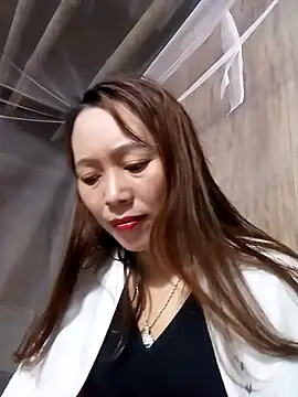 Snapshot of Bianly chatting on November 2025 01:17:01 AM Bianly online show from November 2025 01:17:01 AM