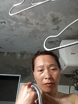 Bianly online show from March 2026 12:14:01 PM