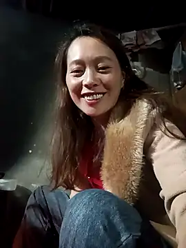 Snapshot of Bianly chatting on November 2025 10:25:01 AM Bianly online show from November 2025 10:25:01 AM