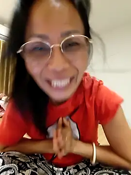 Mama Eva 1 online show from April 2026 11:11:02 PM