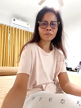 Mama Eva 1 online show from September 2025 01:23:02 AM