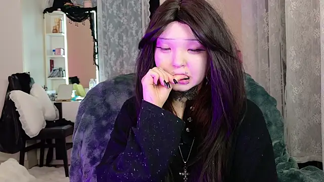 Lein Bone online show from May 2026 01:32:02 AM