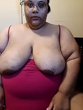 Snapshot of SexyBBW10790 chatting on September 2025 01:17:01 PM SexyBBW10790 online show from September 2025 01:17:01 PM
