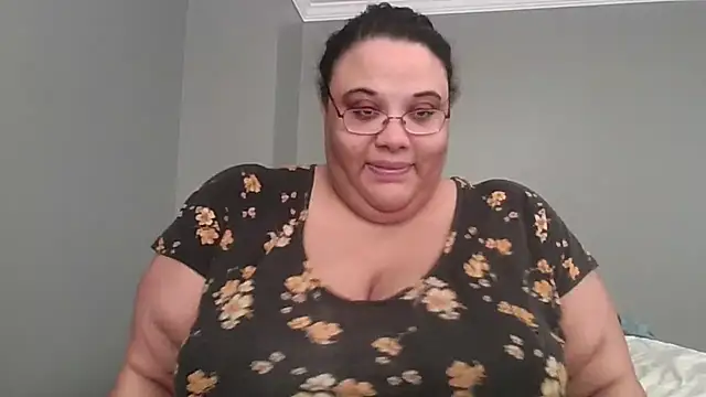 SexyBBW10790 online show from April 2026 02:12:02 PM