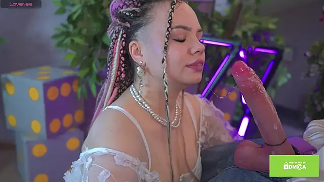 bllowwoww online show from January 2026 08:32:02 AM