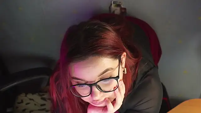 RelykaMeow online show from December 2024 02:47:01 AM