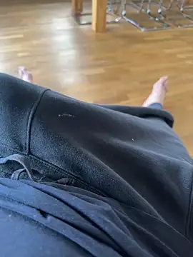 Tri3rer online show from March 2026 08:32:01 AM