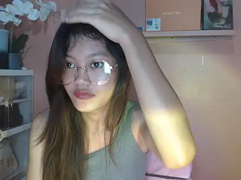 skinny gracie online show from September 2025 12:50:01 AM
