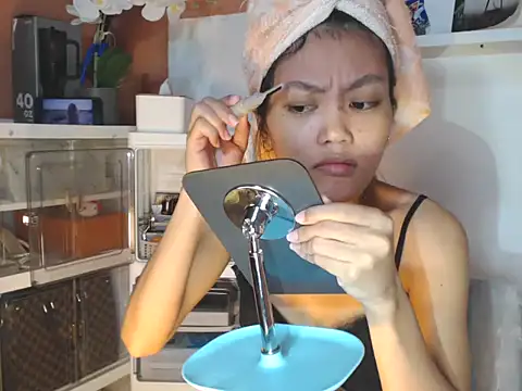Snapshot of skinny_gracie chatting on June 2026 12:06:01 AM skinny gracie online show from June 2026 12:06:01 AM