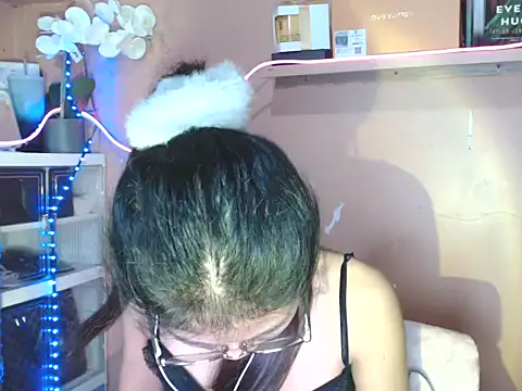 skinny gracie online show from December 2025 03:02:02 PM