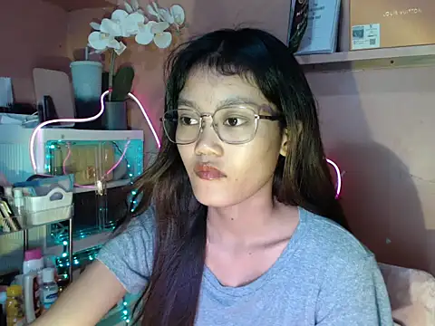 skinny gracie online show from October 2025 03:11:01 PM