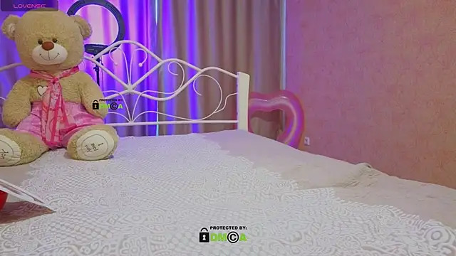 Snapshot of Berkova_L chatting on November 2025 07:56:02 AM Berkova L online show from November 2025 07:56:02 AM